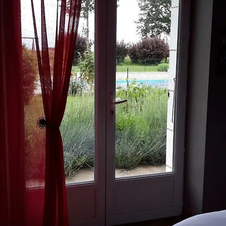 Bed & Breakfast Maison Du Pompinaud *